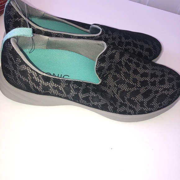 𝅺Vionic 331 Hydra Black Slip On Comfort Sneaker 10 - Picture 2 of 5